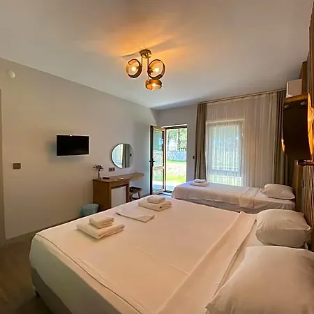 Elyada & Bag Evi Hotel Bozcaada
