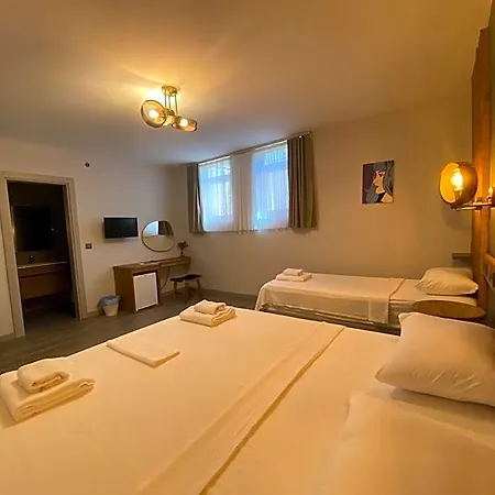 Elyada & Bag Evi 3* Tenedos